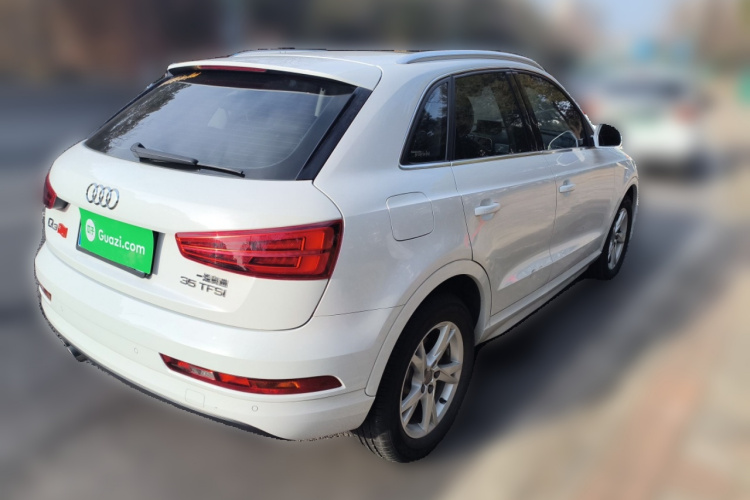 奥迪Q3 2018款 30周年年型 35 TFSI 时尚型车身外观7