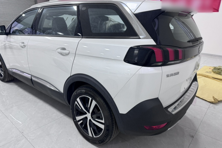 标致5008 2021款 360THP 5座实力版车身外观6003