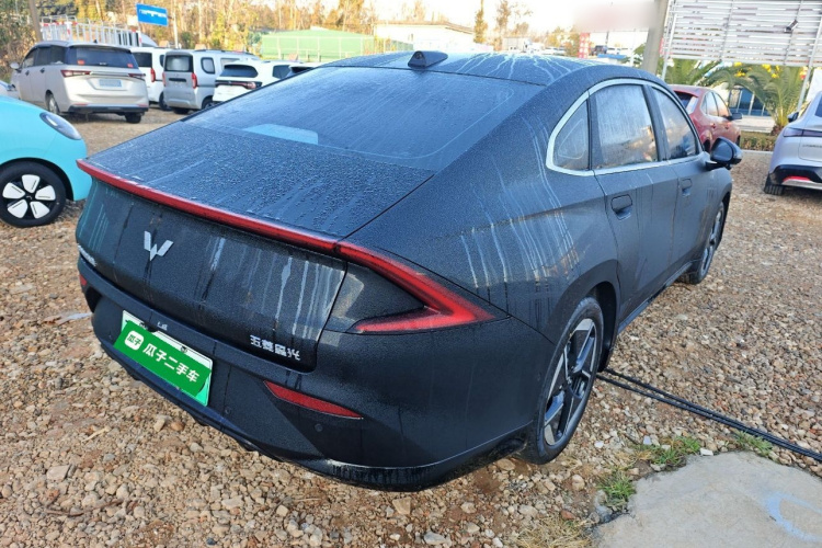 五菱汽车 五菱星光 2025款 610km 智能旗舰型车身外观6005