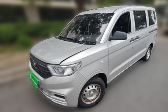 五菱汽车 五菱宏光V 2022款 1.5L劲取版电动助力LAR