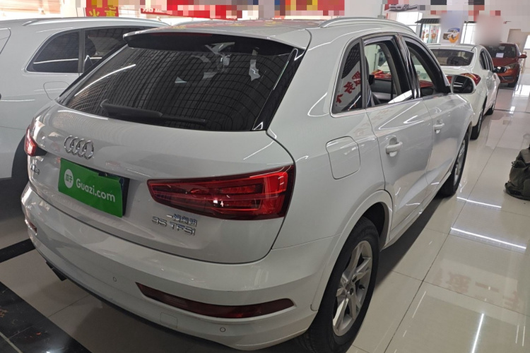 奥迪Q3 2018款 30周年年型 35 TFSI 时尚型车身外观7