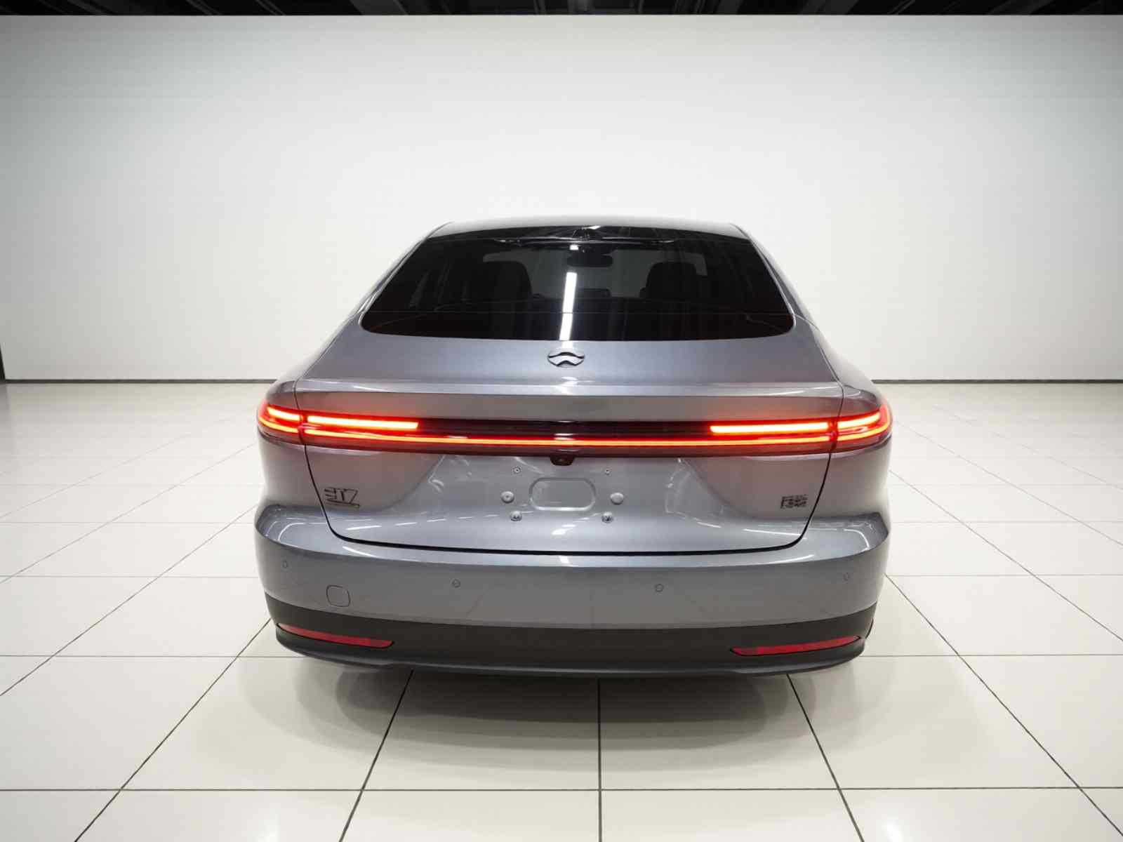 蔚来ET7 2024款 75kWh 行政签名版(3)