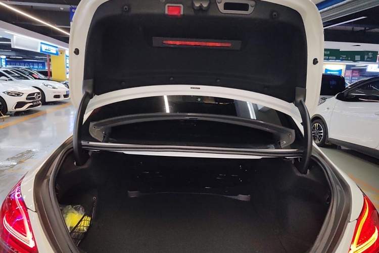 奔驰C级 2021款 C 200 L 时尚型运动版局部细节23