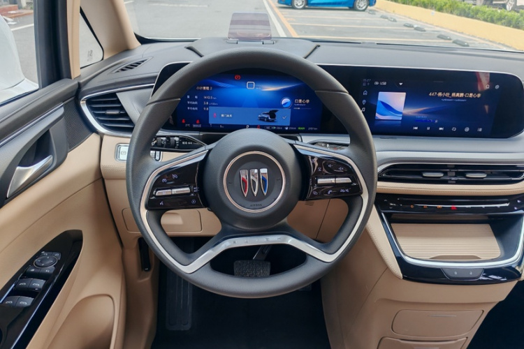 别克GL8新能源 2025款 陆尚 先享版 7座中控内饰7008