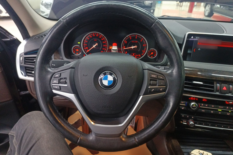 宝马X5(进口) 2018款 xDrive28i中控内饰13