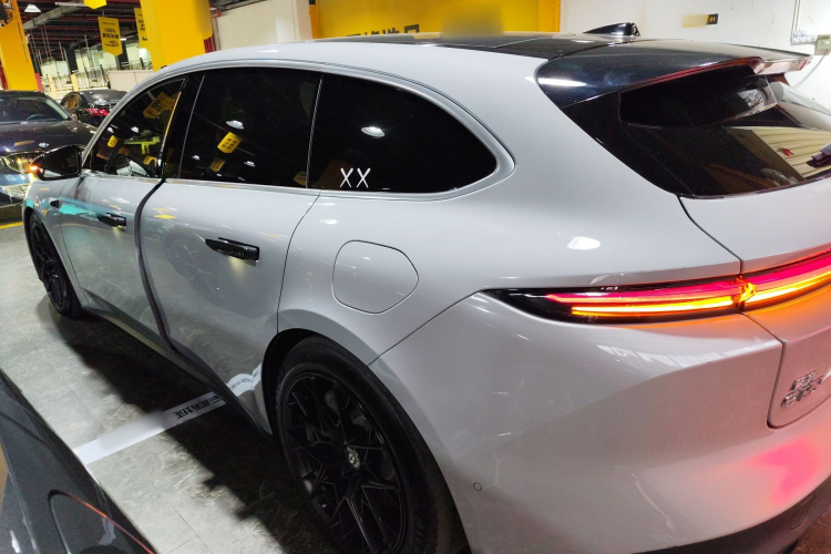 蔚来ET5T 2023款 75kWh Touring车身外观4