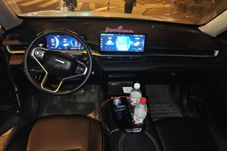 哈弗H6 2021款 第三代 1.5T 自动两驱Max中控内饰7002