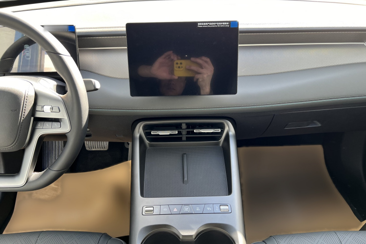比亚迪 秦PLUS 2025款 DM-i 智驾版 55KM领先型中控内饰7005