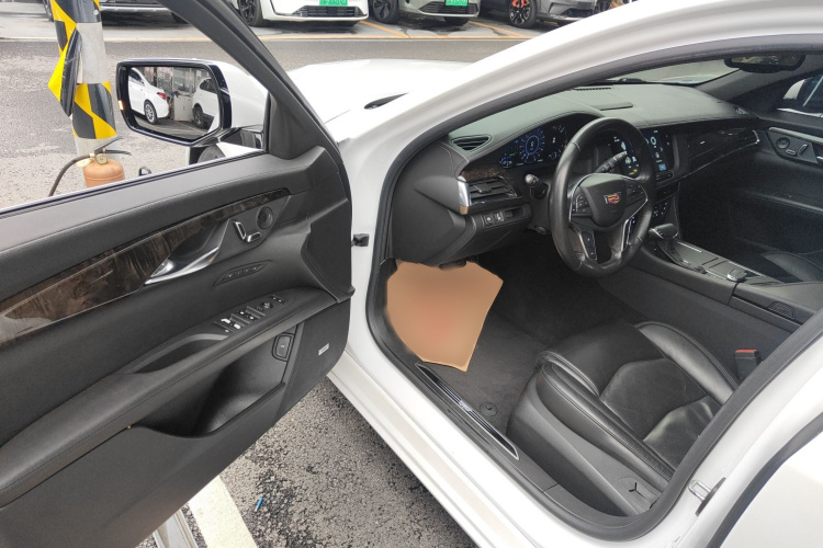 凯迪拉克CT6 2017款 28T 豪华型中控内饰7003