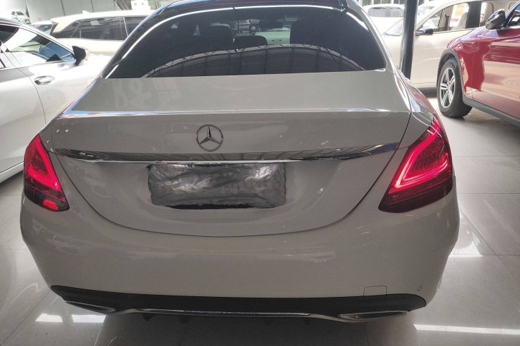 奔驰C级 2021款 C 200 L 时尚型运动版车身外观6