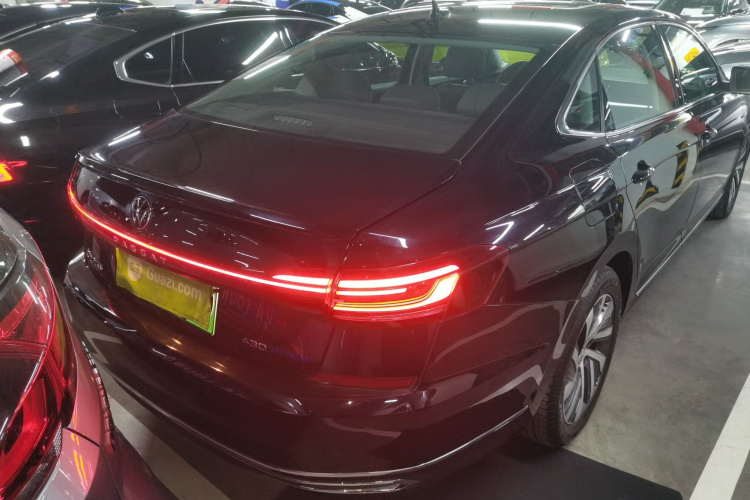 大众 帕萨特新能源 2023款 430PHEV 混动精英版车身外观6