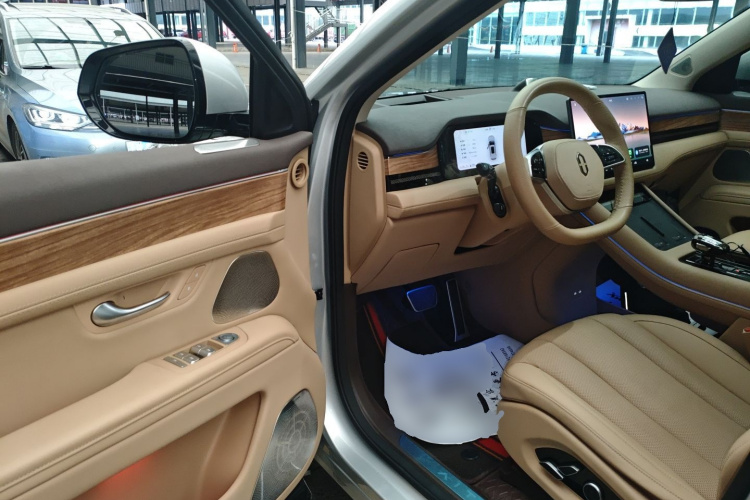 鸿蒙智行 问界M7 2024款 1.5T 后驱Plus版 5座中控内饰7003