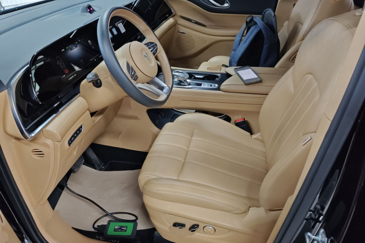 岚图汽车 岚图梦想家 2022款 0碳版 家+续航包 605km中控内饰19