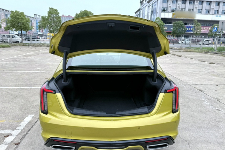 凯迪拉克CT5 2024款 28T 铂金型中控内饰7003