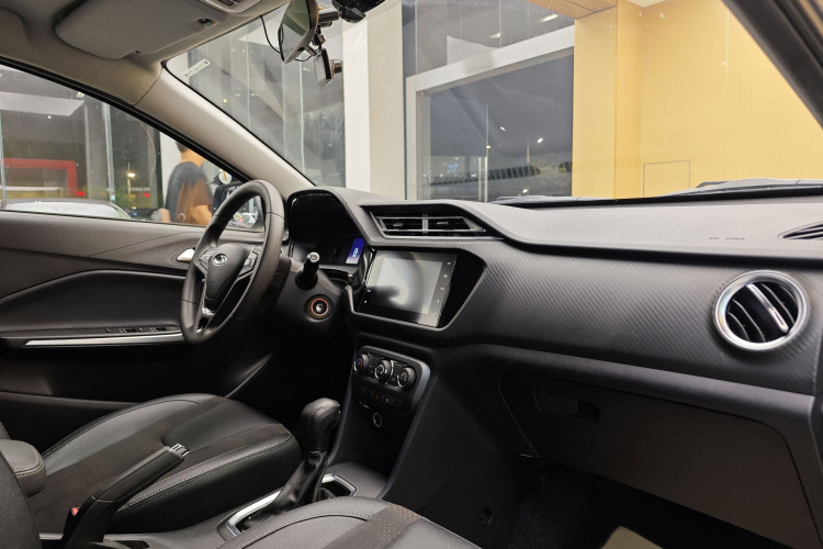 奇瑞 瑞虎3X 2020款 质享版 1.5L CVT豪华版中控内饰7001