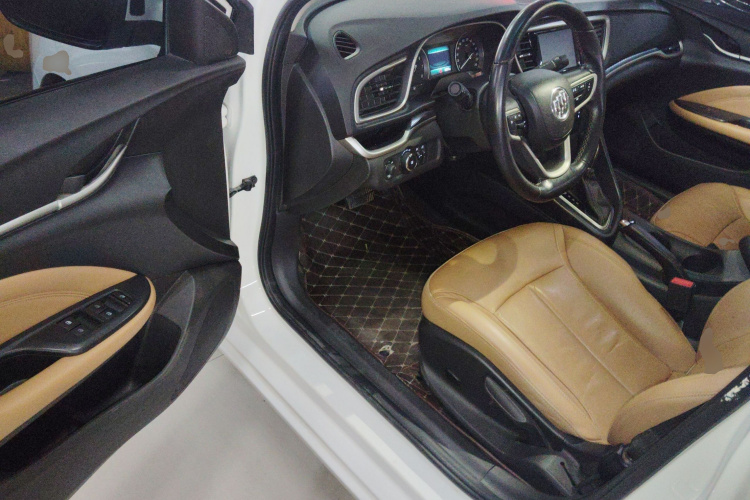 别克 阅朗 2019款 18T 自动互联旗舰型 国V中控内饰20