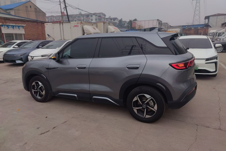 比亚迪 元UP 2024款 401KM 超越型车身外观4