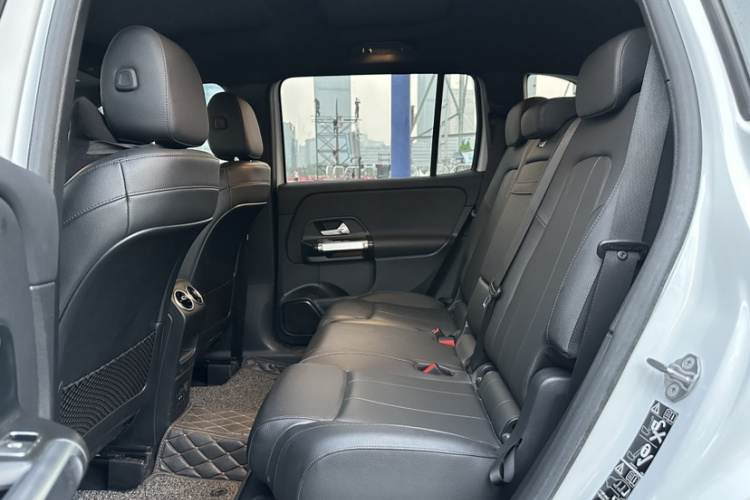 奔驰GLB 2020款 GLB 180 时尚型中控内饰7004