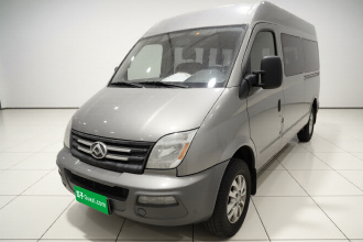 上汽大通MAXUS 新途V80 2021款 2.0T 手动经典傲运通127PS中轴中顶6/7/8/9座