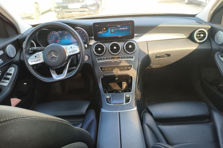 奔驰C级 2020款 改款 C 260 L 运动版中控内饰12
