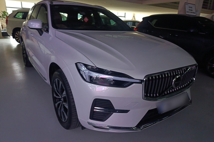 沃尔沃XC60 2025款 B5 四驱智远豪华版车身外观6002