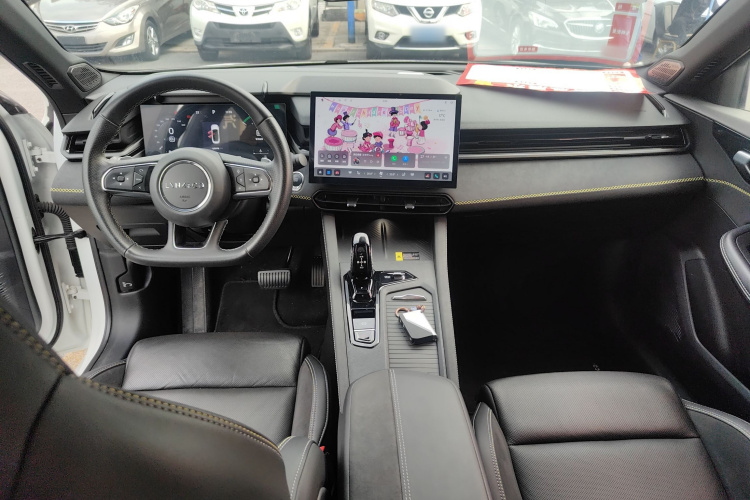 领克03 2023款 2.0TD DCT劲Pro中控内饰12