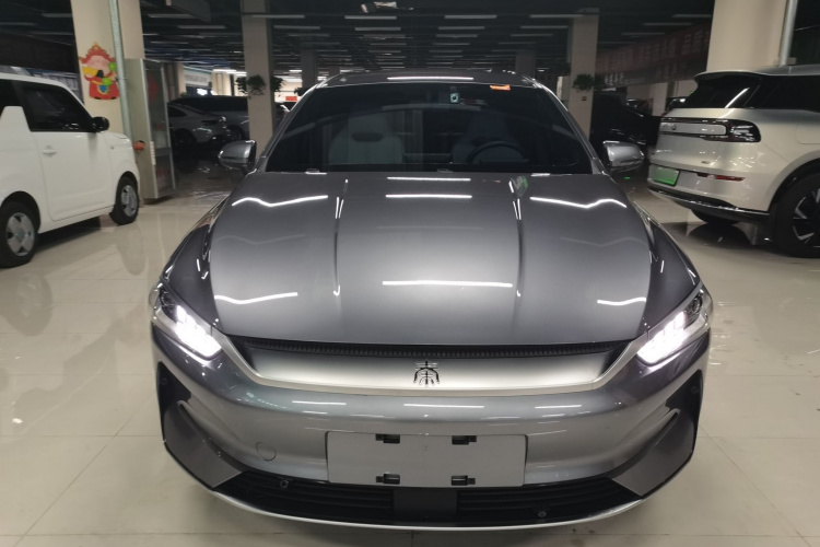 比亚迪 秦PLUS 2023款 冠军版 EV 420KM领先型车身外观2