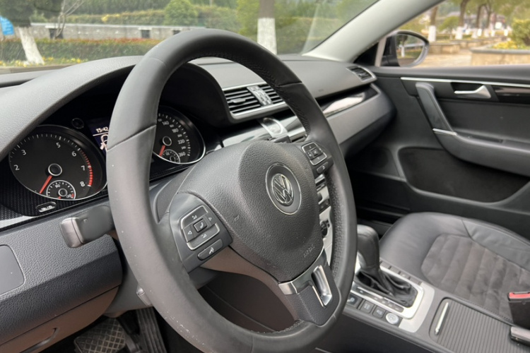 大众 迈腾 2016款 1.8TSI 智享豪华型中控内饰7006