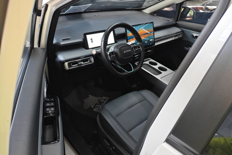 埃安 AION Y 2023款 Younger 星耀版中控内饰20