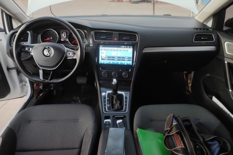 大众 高尔夫 2018款 1.6L 自动舒适型中控内饰7002