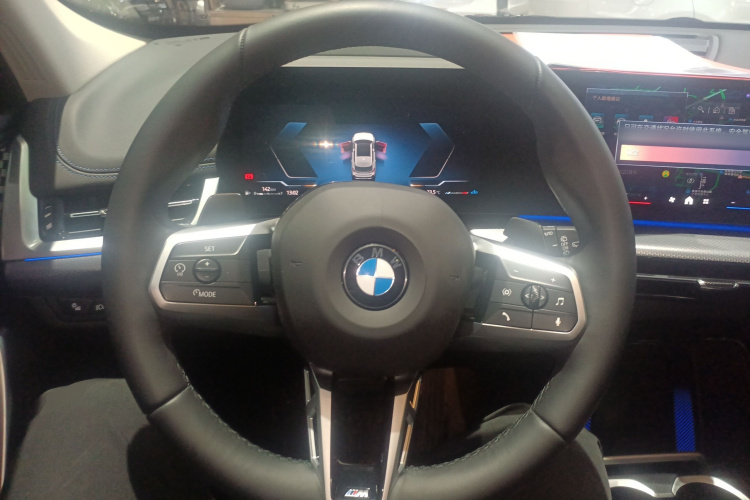 宝马X1 2023款 xDrive25Li M运动套装局部细节13