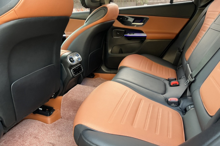 奔驰GLC 2024款 GLC 300 L 4MATIC 动感型 5座中控内饰7002