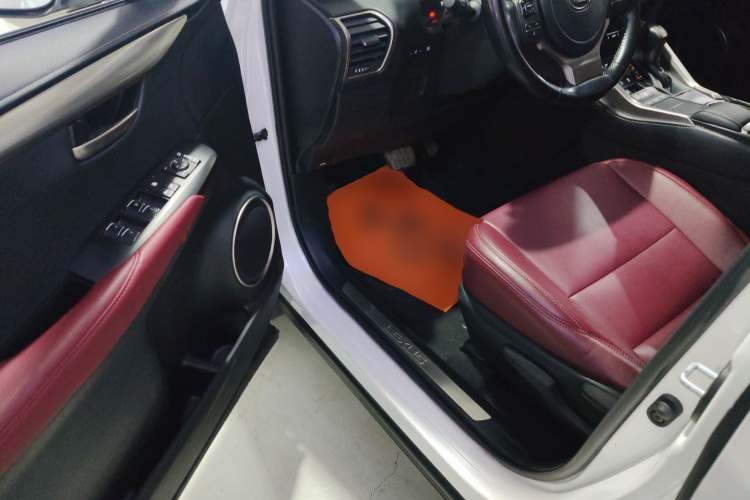 雷克萨斯NX 2020款 200 前驱 锋行版 国VI中控内饰20