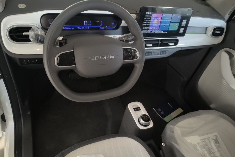 吉利银河 熊猫 2025款 210km 元气熊中控内饰12