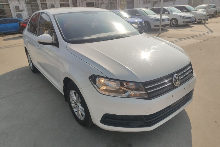 大众 桑塔纳 2017款 浩纳 1.6L 自动风尚版车身外观3