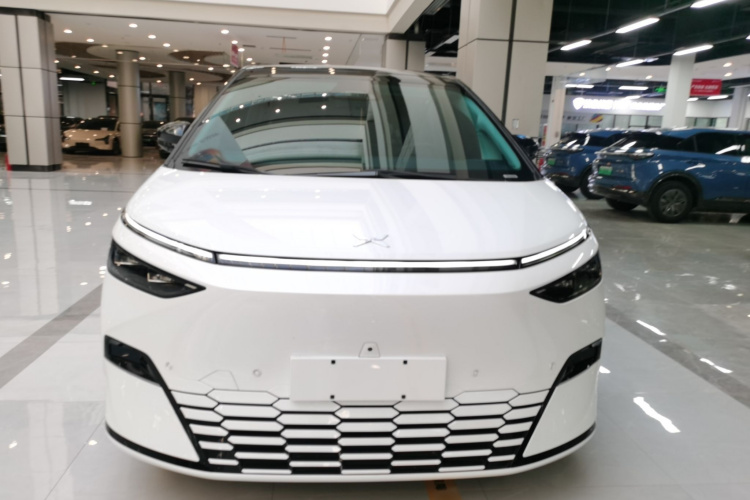 小鹏X9 2024款 640四驱高性能Max车身外观6001