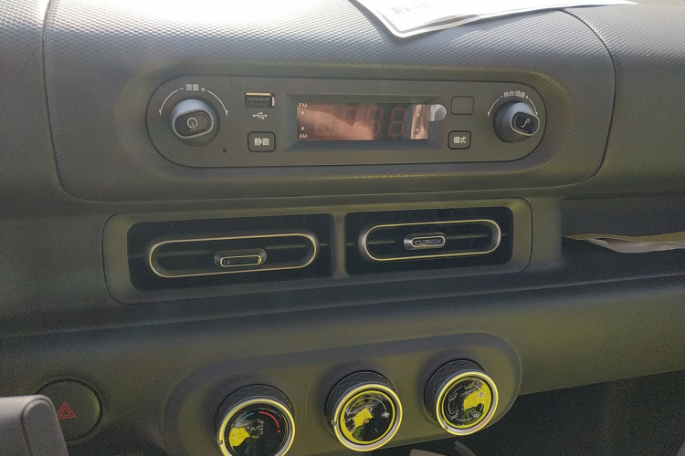 五菱汽车 五菱之光新能源 2025款 305km 进取型局部细节16