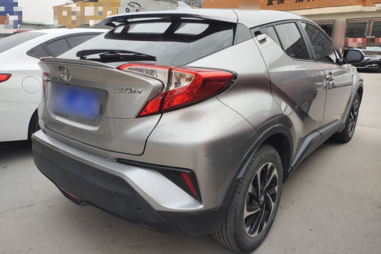 丰田 奕泽IZOA 2020款 2.0L 奕享版车身外观7