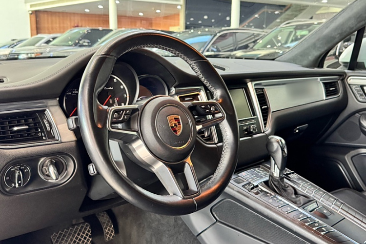 保时捷 2016款 Macan Turbo 3.6T中控内饰7009