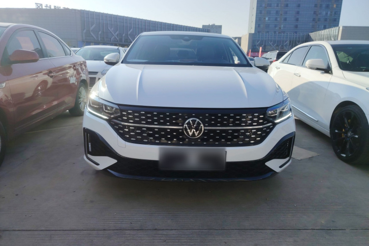 大众 朗逸 2024款 1.5L 自动星空五百万版车身外观2