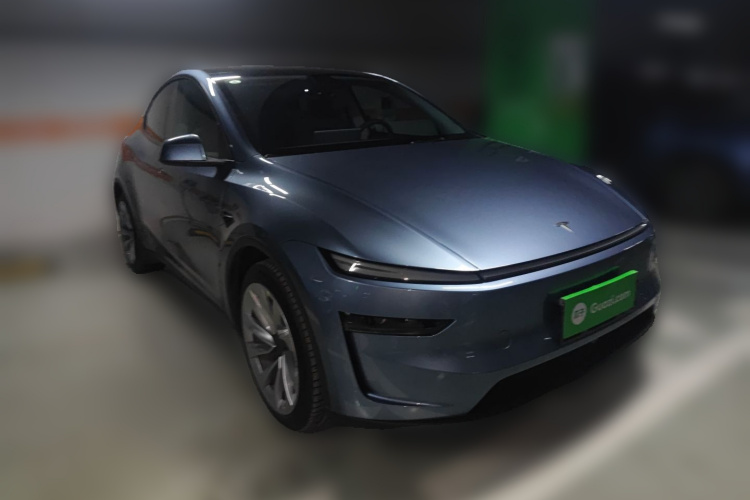 特斯拉 Model Y 2025款 后轮驱动版车身外观3