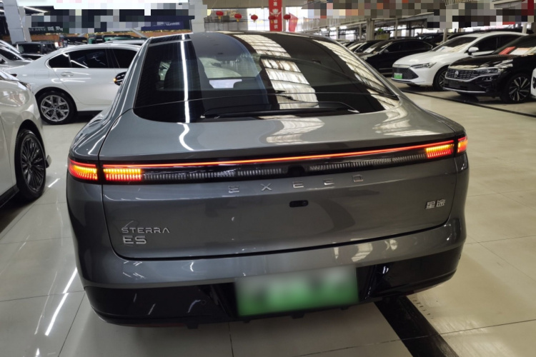 星途 星纪元 ES 2025款 增程 Pro 高速辅助驾驶车身外观6