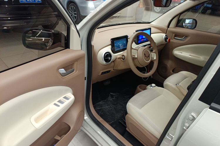 五菱汽车 宏光MINIEV 2025款 四门版 进阶款中控内饰20