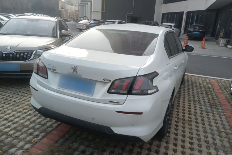 标致408 2019款 350THP 自动豪华版 国V车身外观7