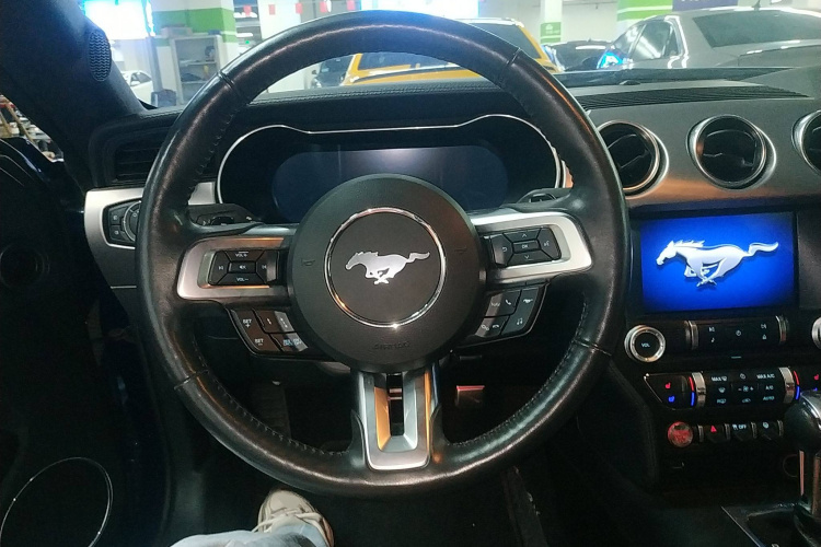 福特 Mustang 2021款 2.3T EcoBoost中控内饰13