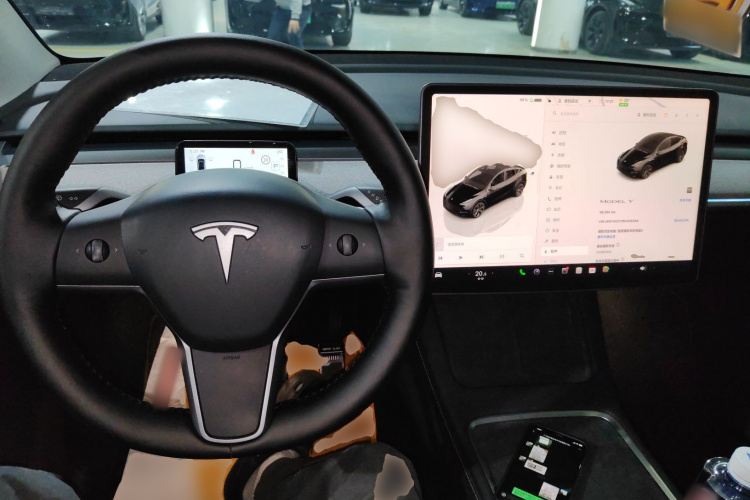 特斯拉 Model Y 2023款 后轮驱动版中控内饰7002
