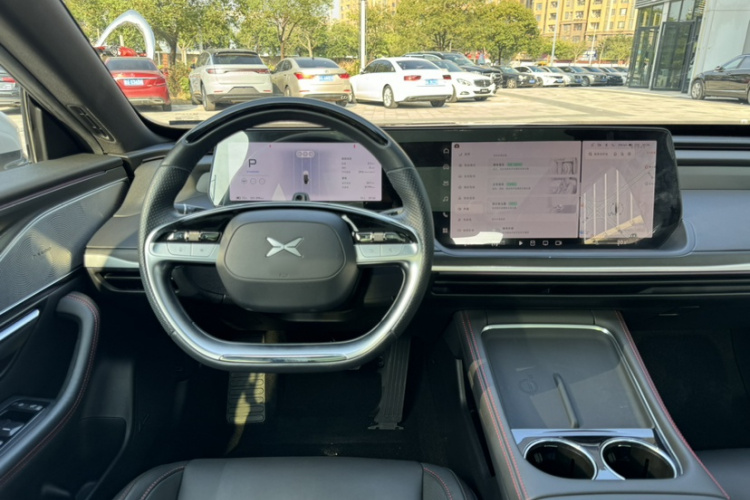 小鹏P7 2023款 P7i 702 Pro中控内饰7001