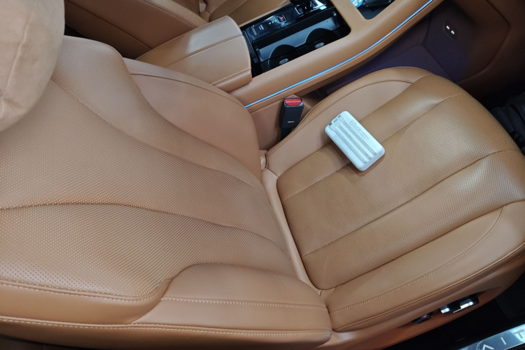 鸿蒙智行 问界M7 2024款 1.5T 智驾四驱Ultra版 5座局部细节41