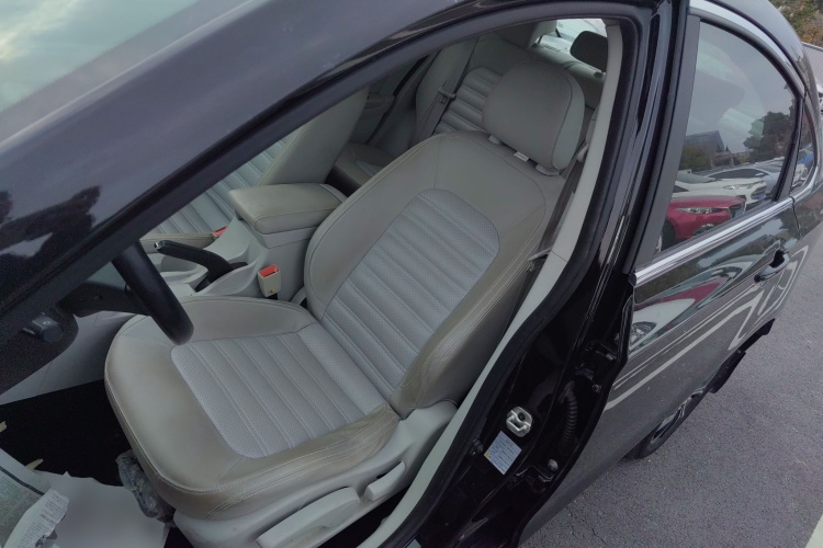 东风风行 景逸S50 2017款 1.5L 手动尊享型中控内饰19