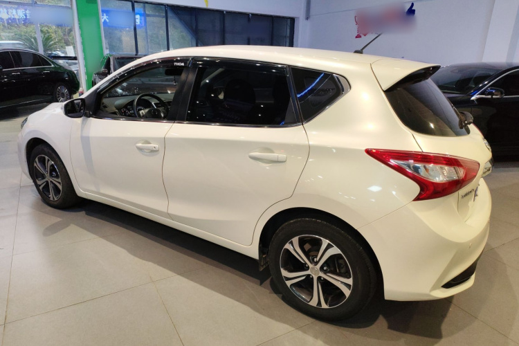 日产 骐达TIIDA 2016款 1.6L CVT智行版车身外观4